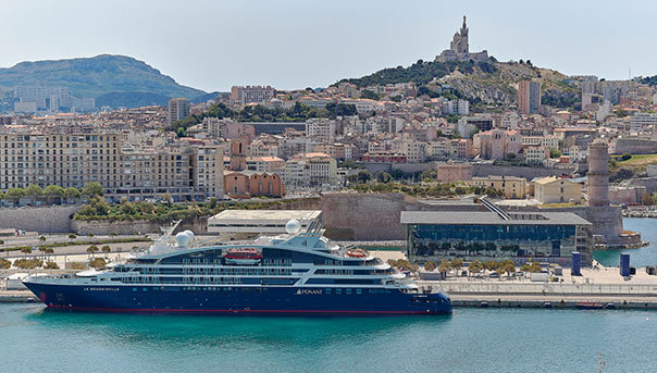 Le Bougainville