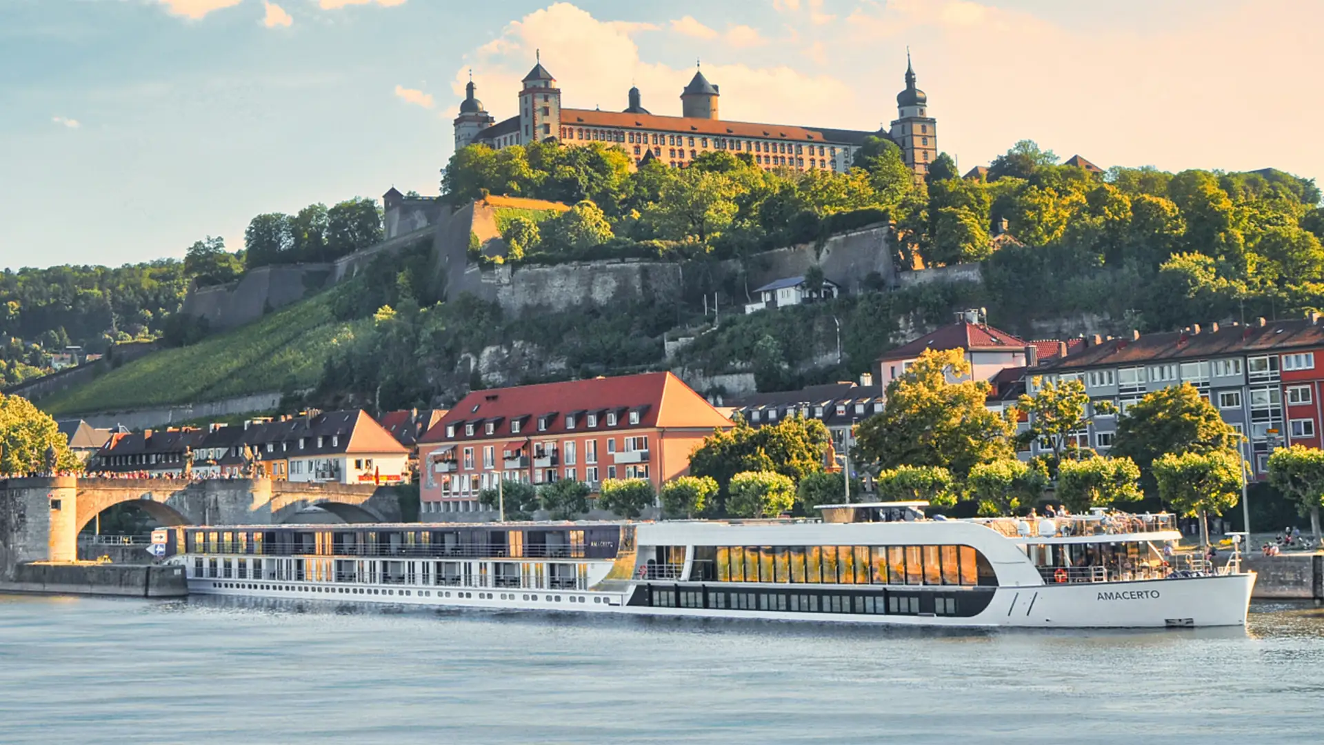 Amsterdam, Pays Bas – Utrecht, Pays Bas – Dusseldorf – Vallée du Rhin, Allemagne – Rudesheim , 8 jours