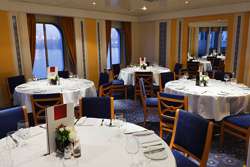 >Saint Tropez Restaurant