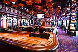 >Casino