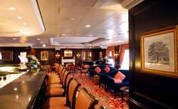 >Casino bar