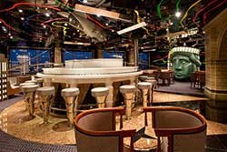 >Piano Bar
