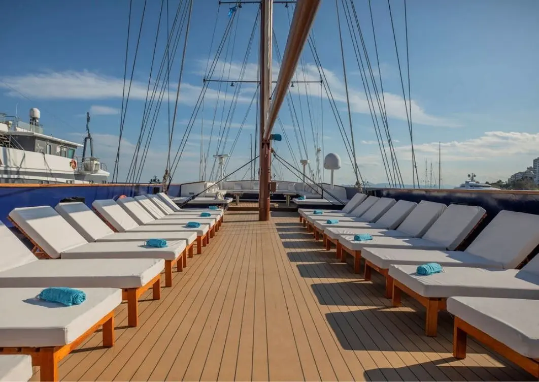 Terrasse ensoleillée