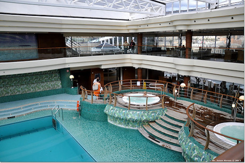 piscine intérieur msc fantasia