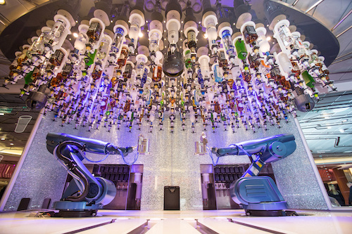 robot barman Royal Caribbean 