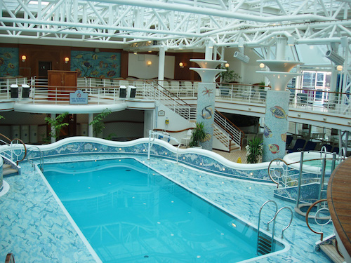 piscine intérieure golden princess