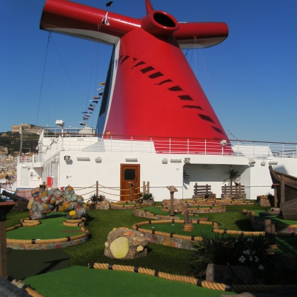 mini golf carnival dream