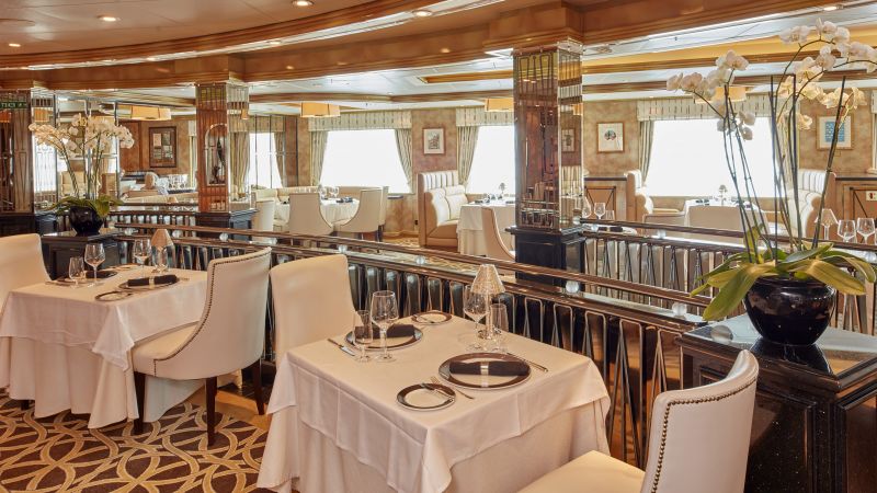 restaurant Cunard queen Victoria 
