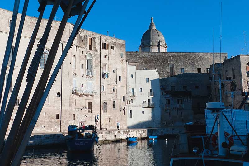 Monopoli, Italie