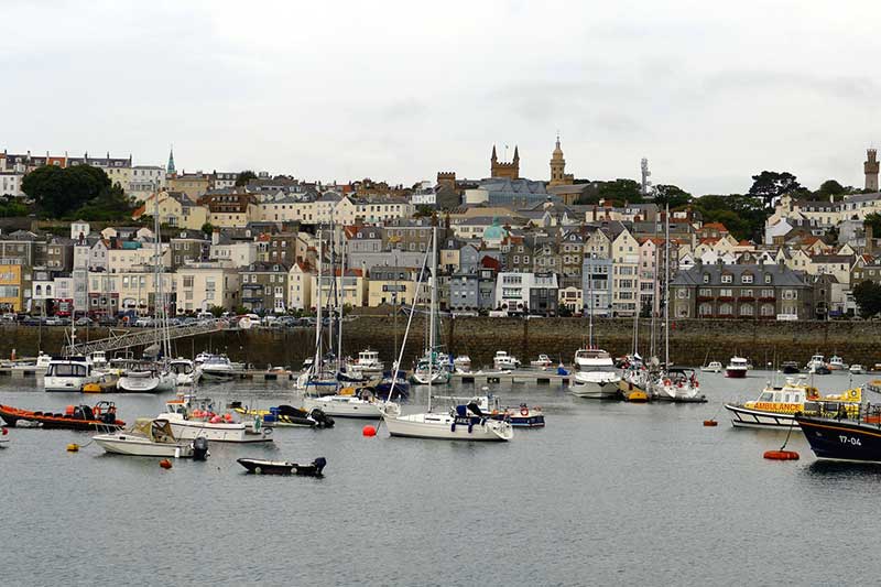 Guernesey, Grande Bretagne